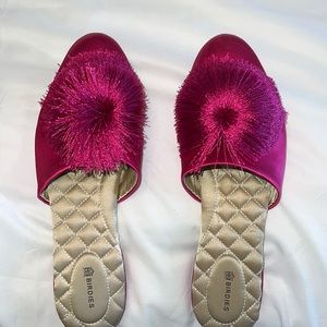 Birdies slippers - The Songbird. Fuschia. Great used condition. Size 9.